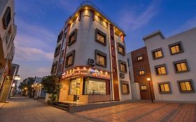 Hotel Sai Vishva Karma